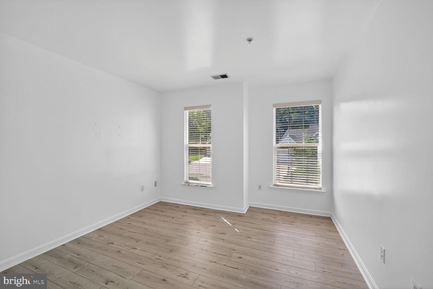 7712 Blue Point Ave Property Photo 27