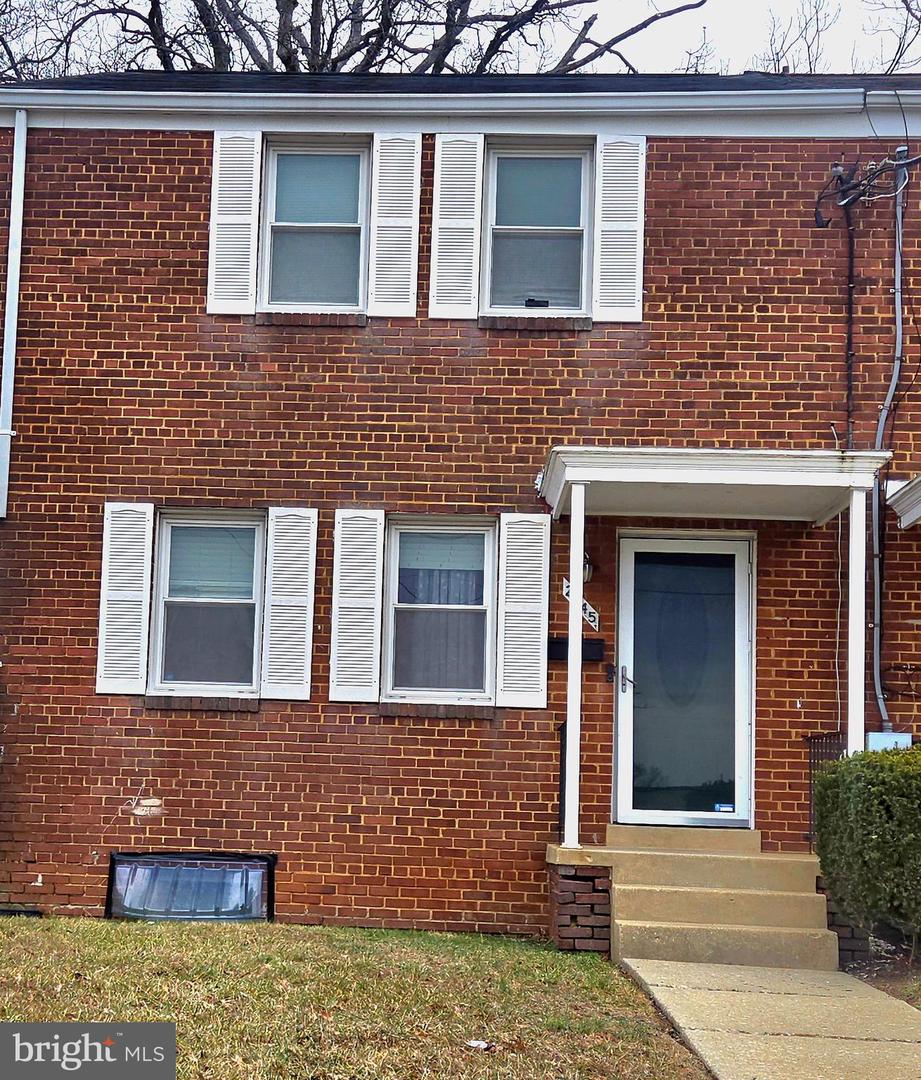 2345 Iverson St Property Photo 2