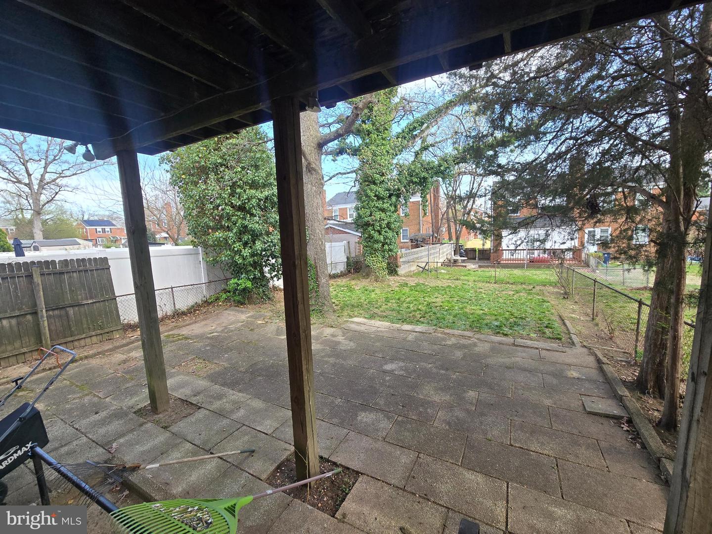 2345 Iverson St Property Photo 24