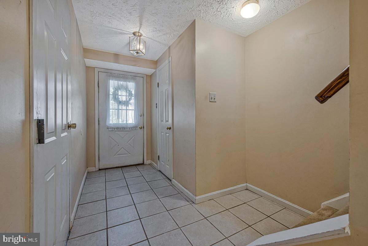 7544 Mandan Rd Property Photo 6
