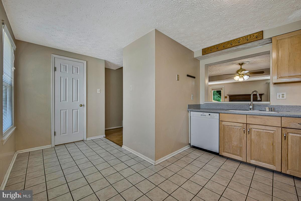7544 Mandan Rd Property Photo 17