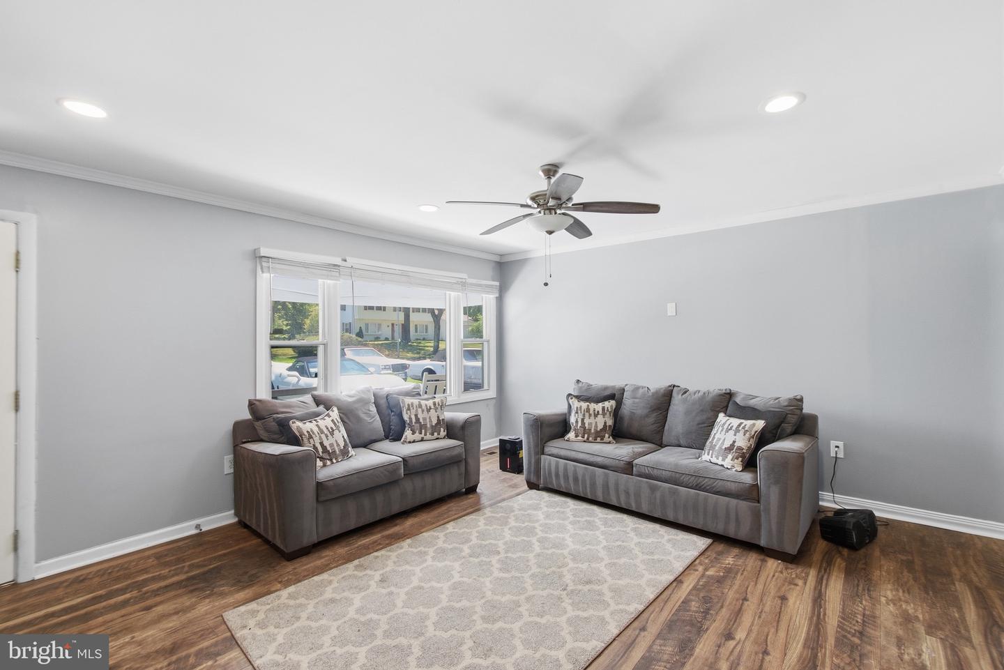 2800 Federal Property Photo 5