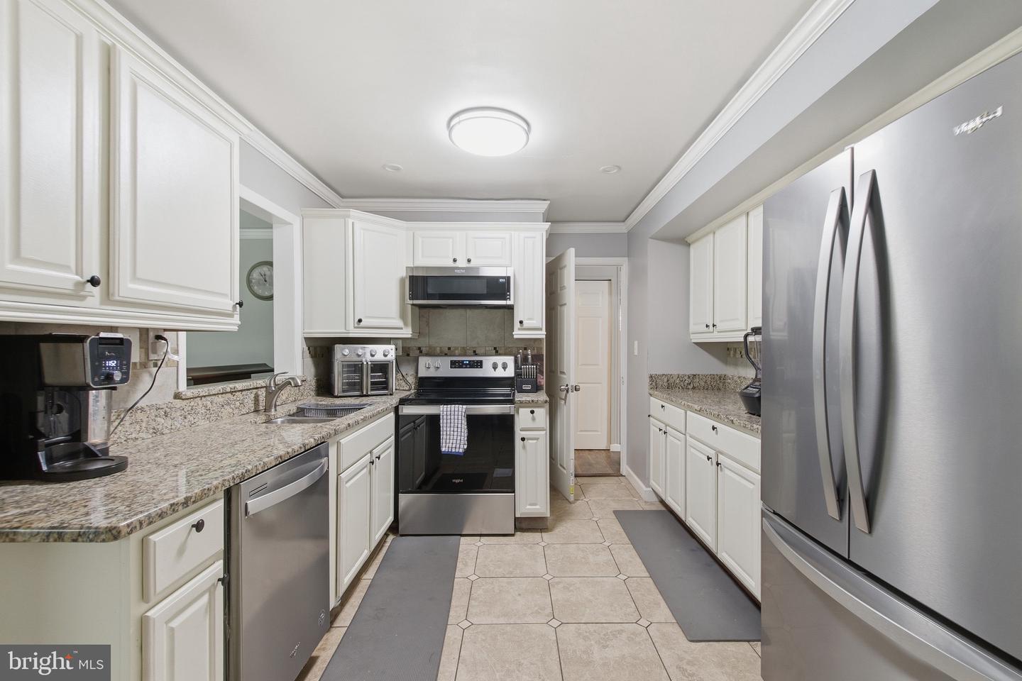 2800 Federal Property Photo 8