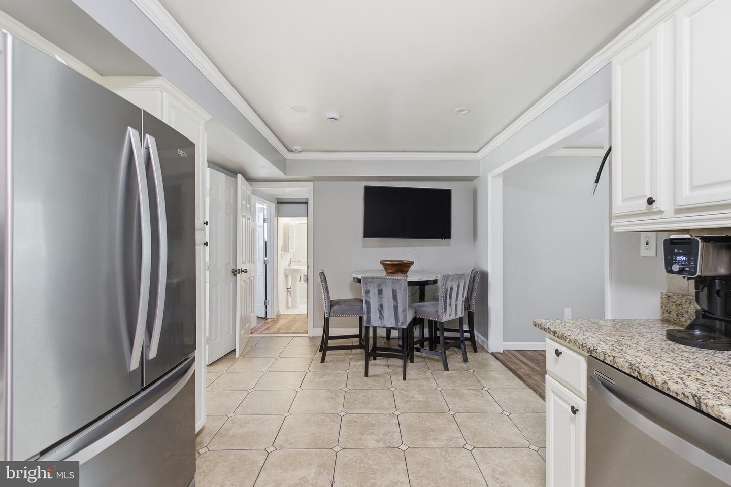 2800 Federal Property Photo 11