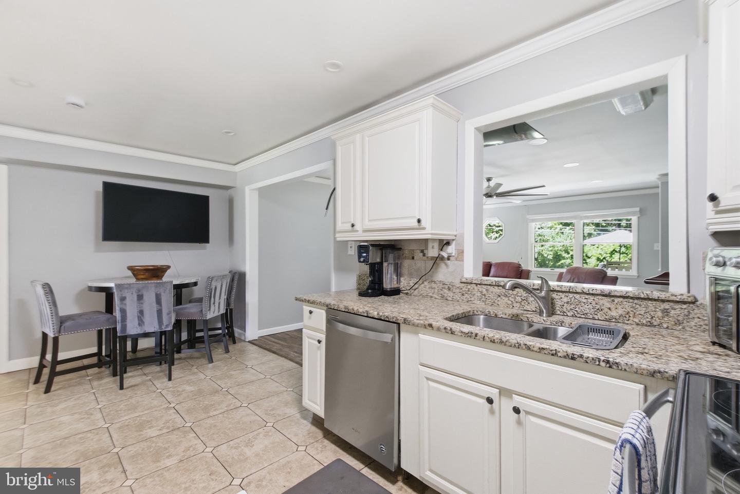 2800 Federal Property Photo 12