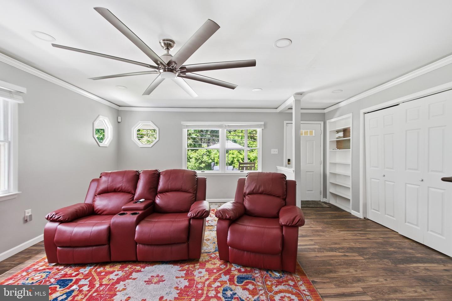 2800 Federal Property Photo 14