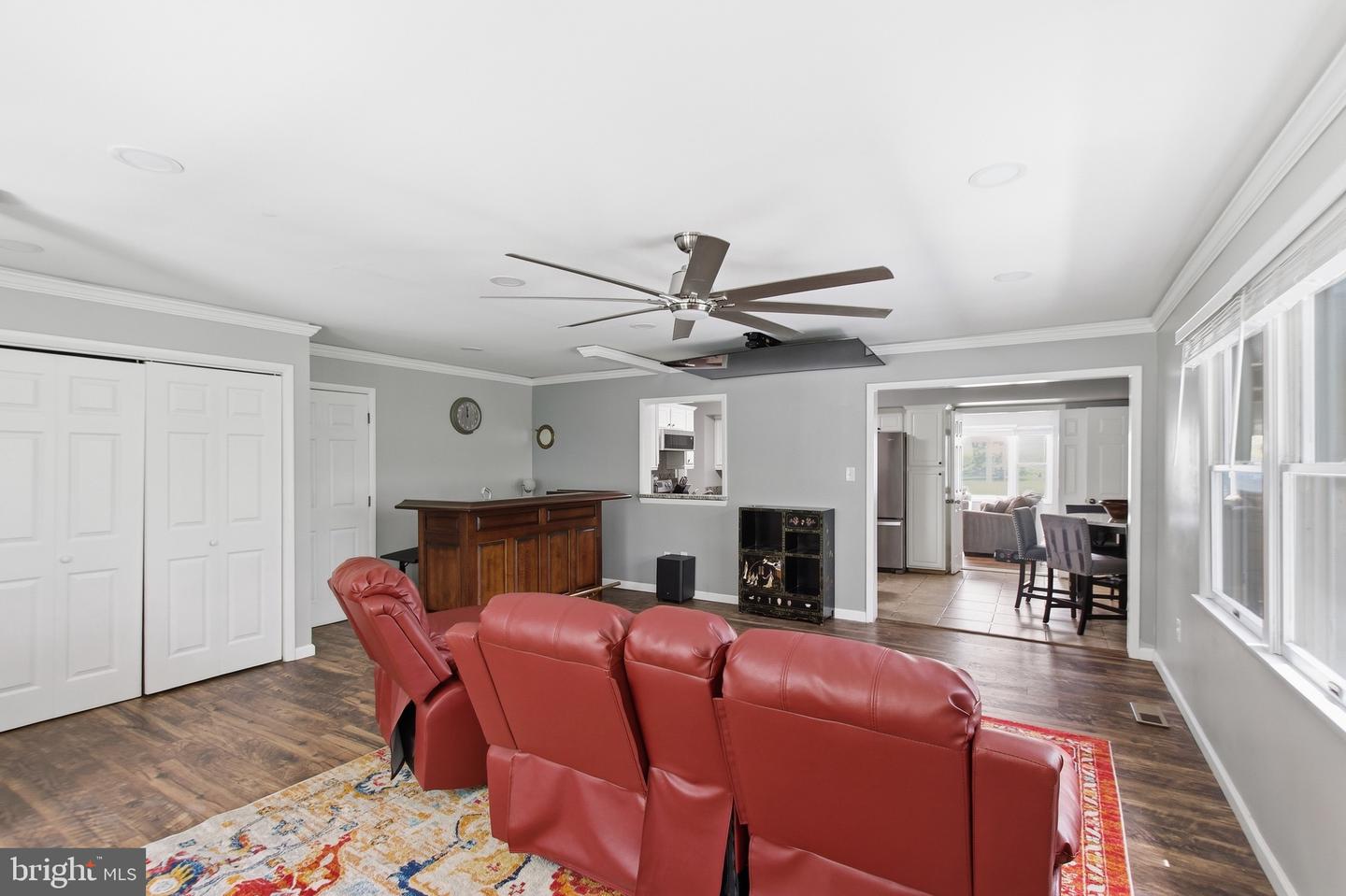 2800 Federal Property Photo 16