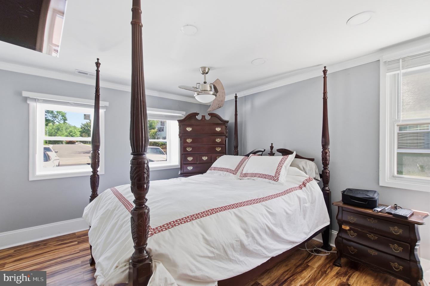 2800 Federal Property Photo 22