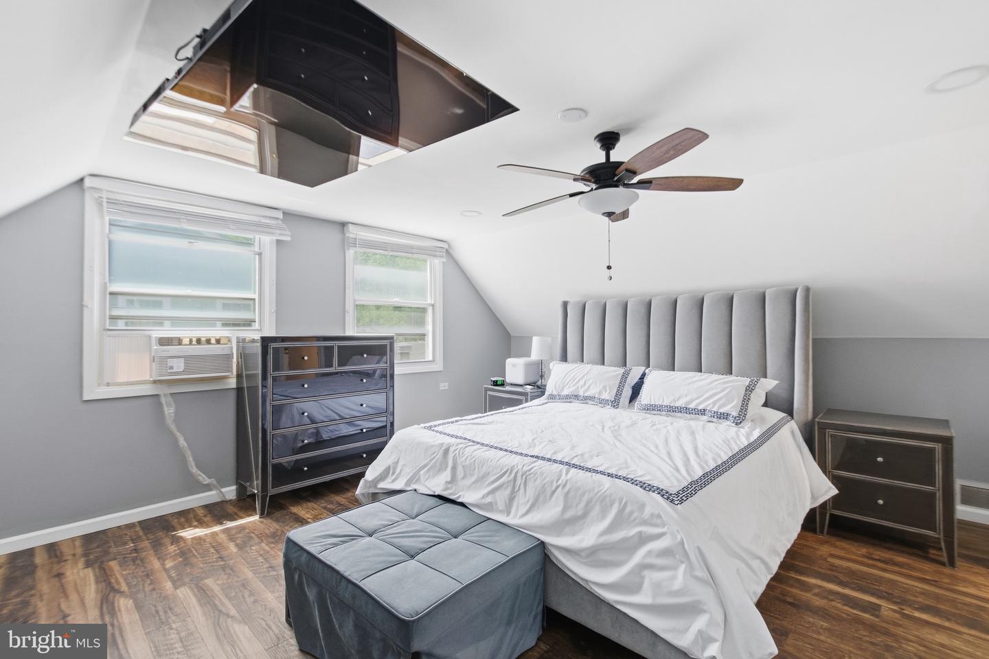 2800 Federal Property Photo 31