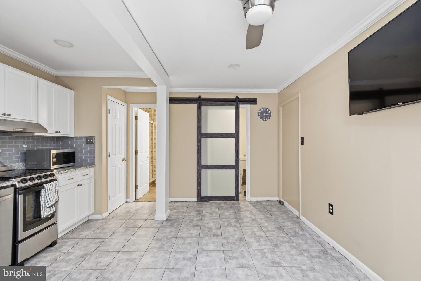 2800 Federal Property Photo 33