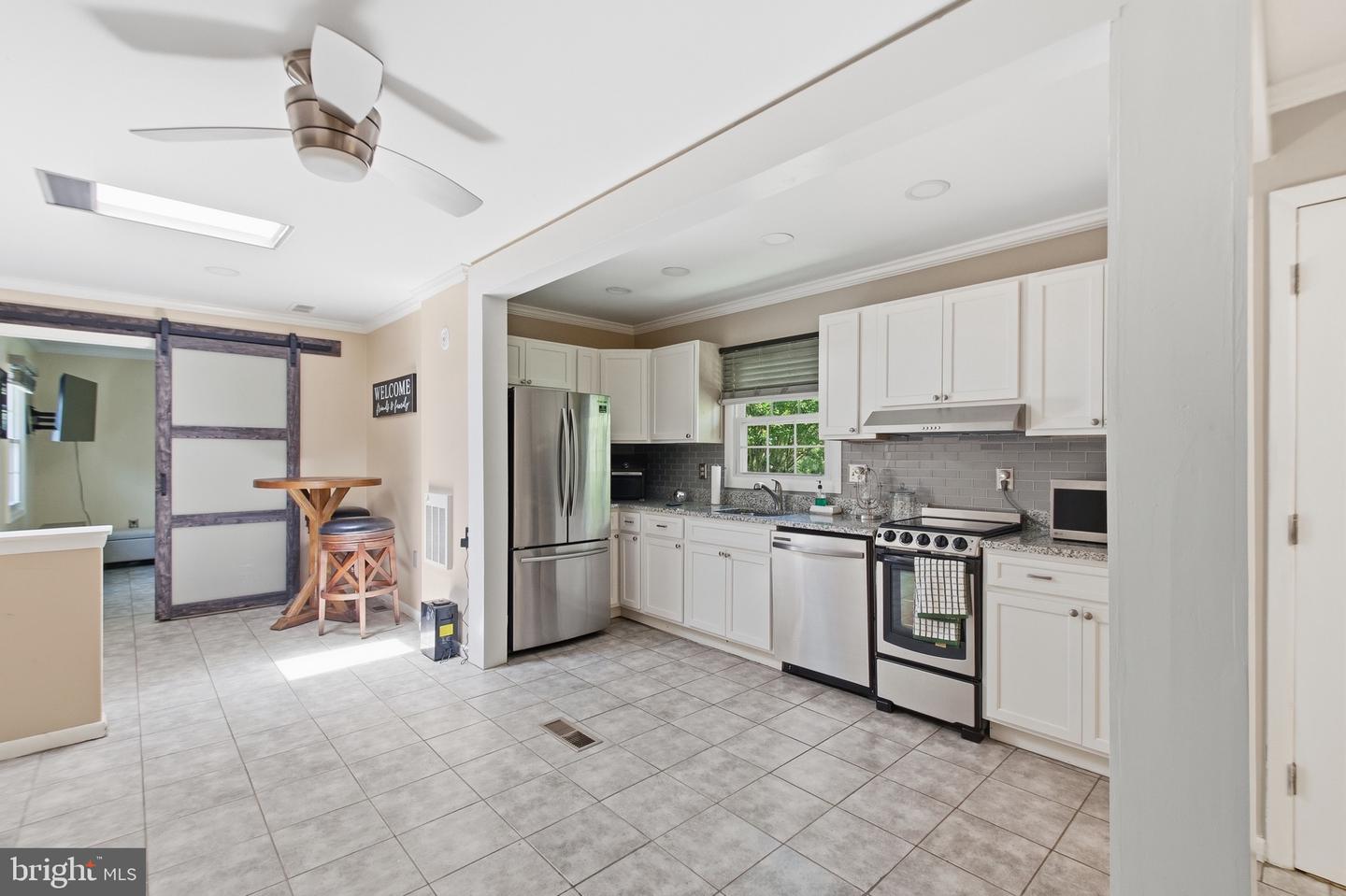 2800 Federal Property Photo 35