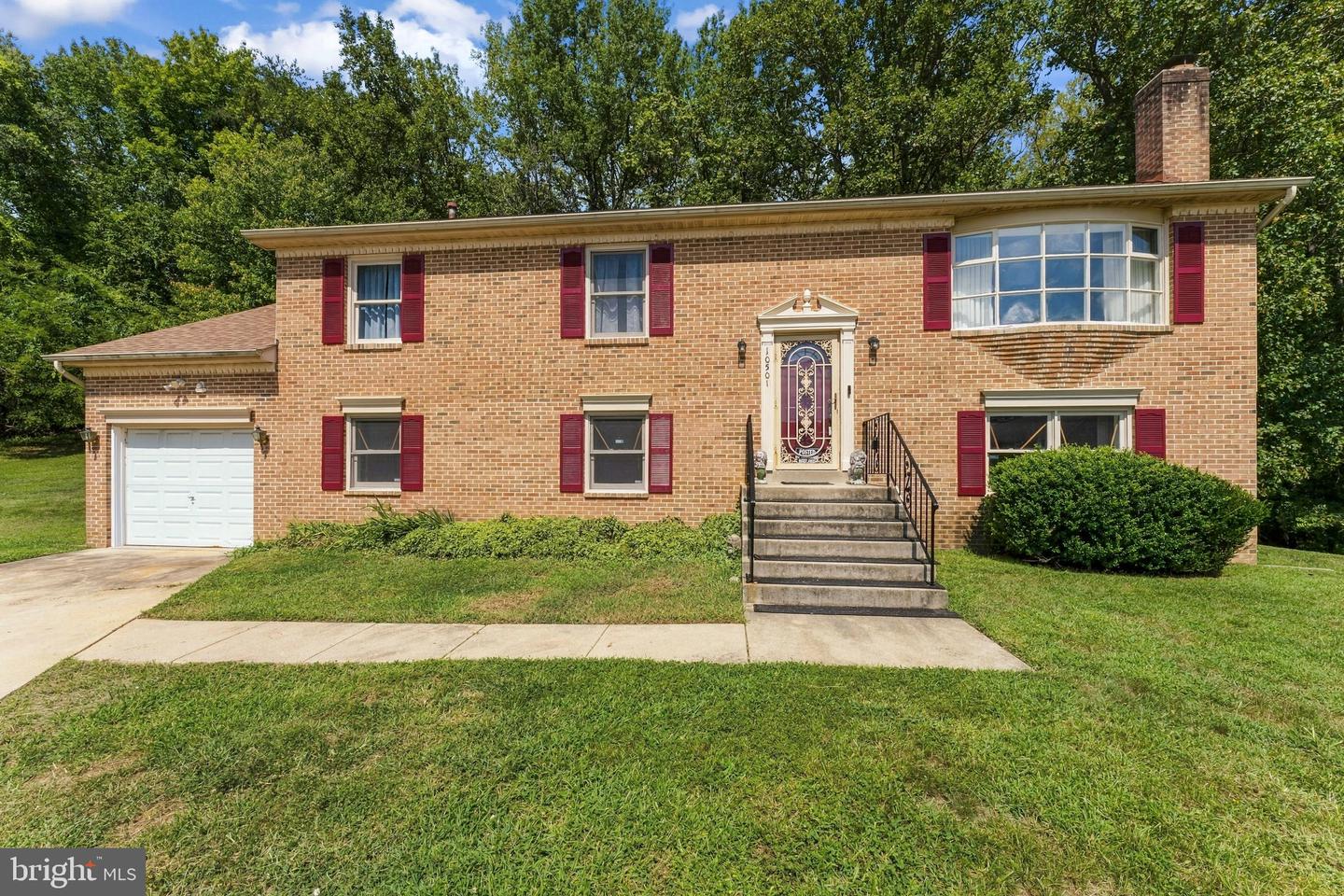 10501 Cedarwood Ln Property Photo 1