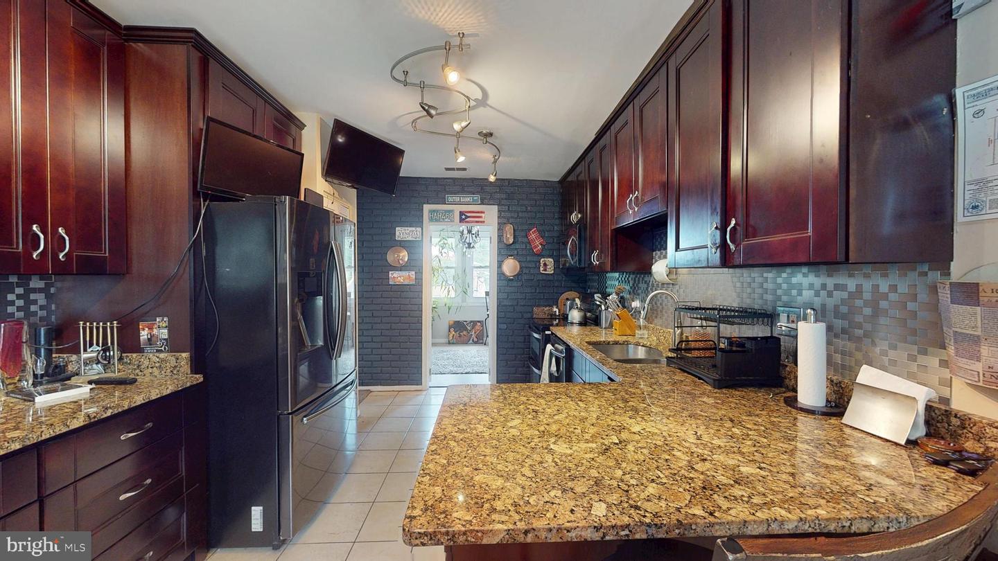 12532 Surrey Circle Dr Property Photo 10