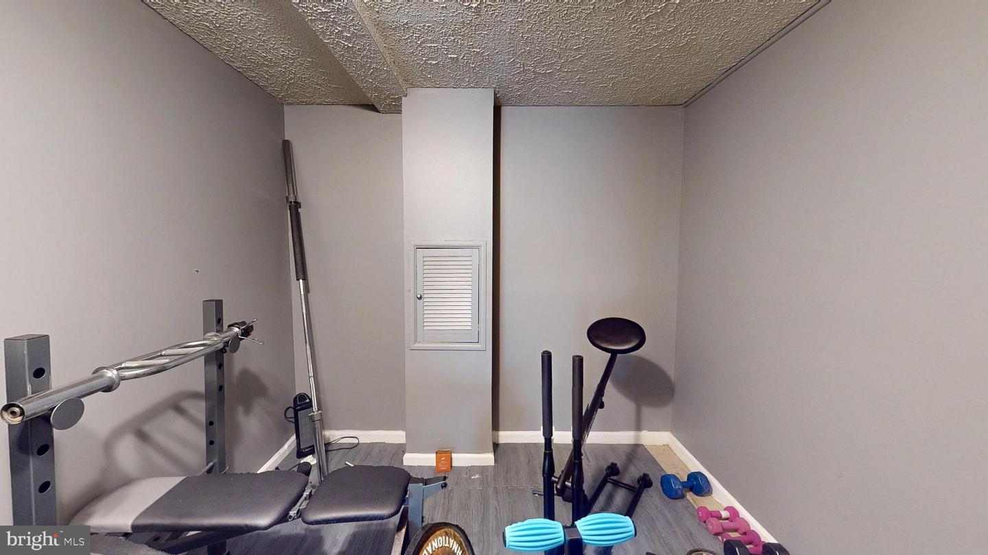 12532 Surrey Circle Dr Property Photo 31