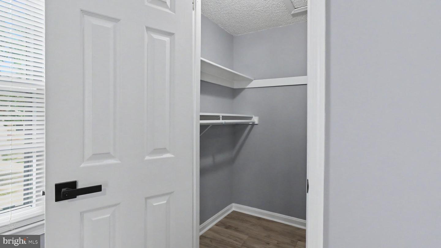 11112 Fruitwood Dr Property Photo 29