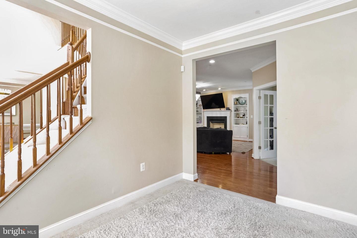 15428 Symondsbury Way Property Photo 5