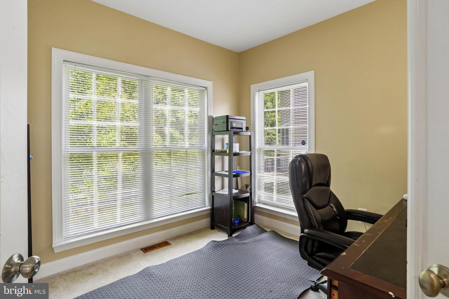 15428 Symondsbury Way Property Photo 6