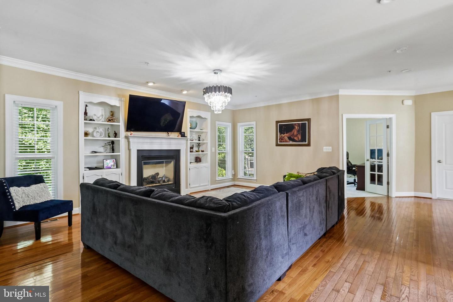 15428 Symondsbury Way Property Photo 10