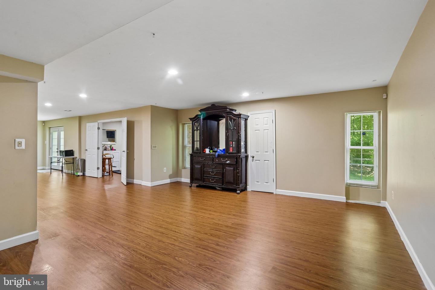 15428 Symondsbury Way Property Photo 14