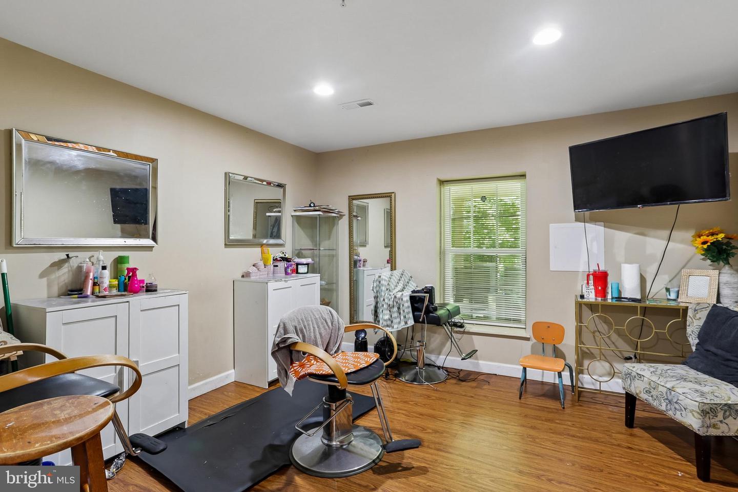 15428 Symondsbury Way Property Photo 17