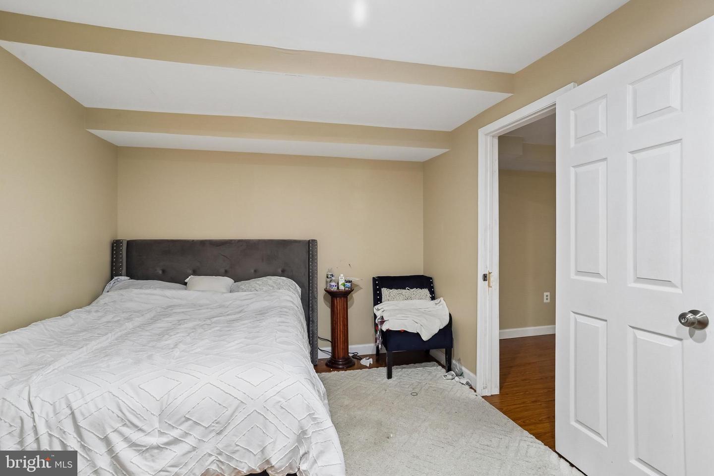 15428 Symondsbury Way Property Photo 18