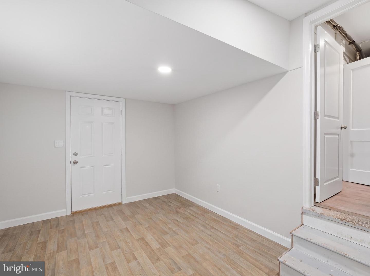 2607 Lakehurst Ave Property Photo 16