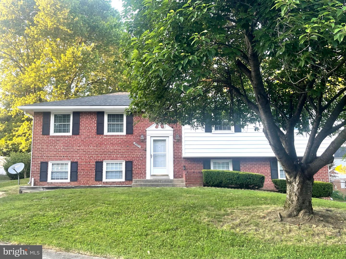10902 Exeter Ct Property Photo 1