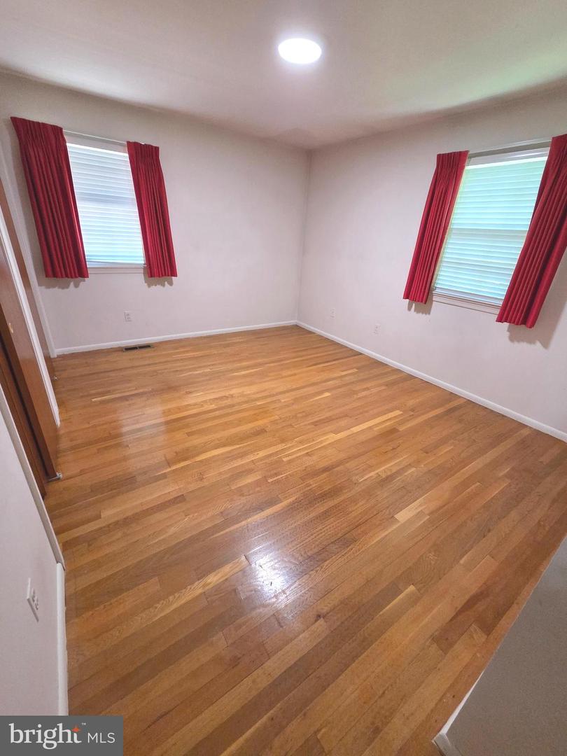 10902 Exeter Ct Property Photo 10