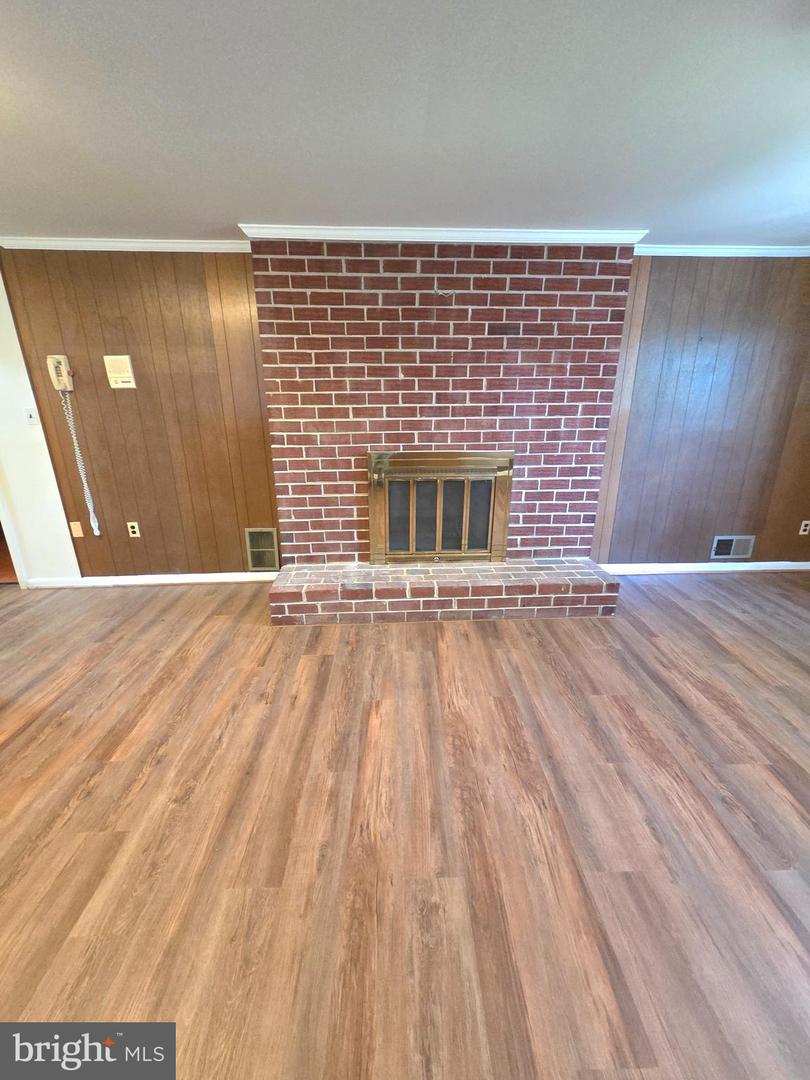 10902 Exeter Ct Property Photo 16