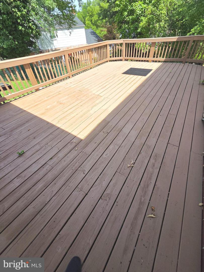 10902 Exeter Ct Property Photo 20