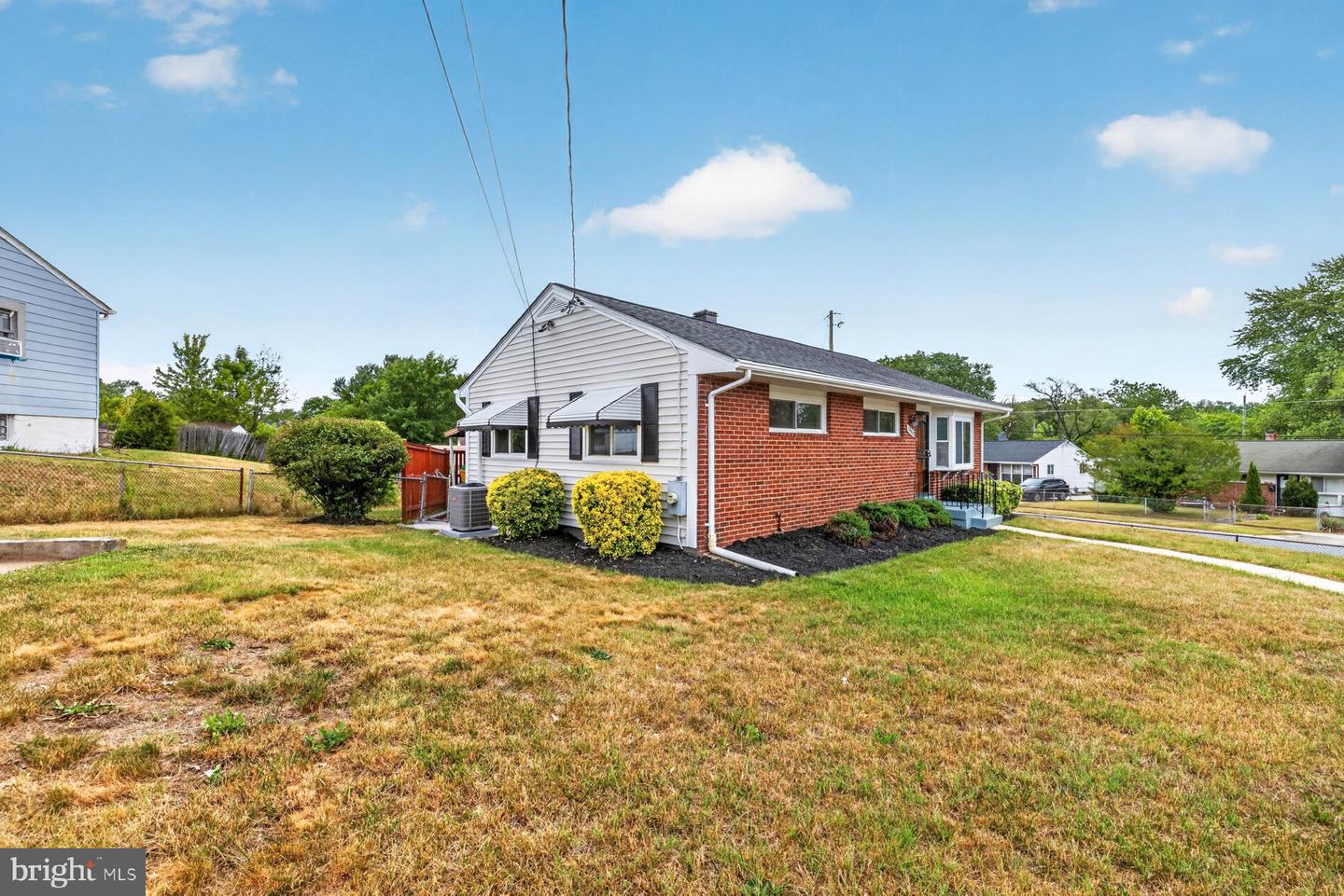 7408 Mason St Property Photo 3