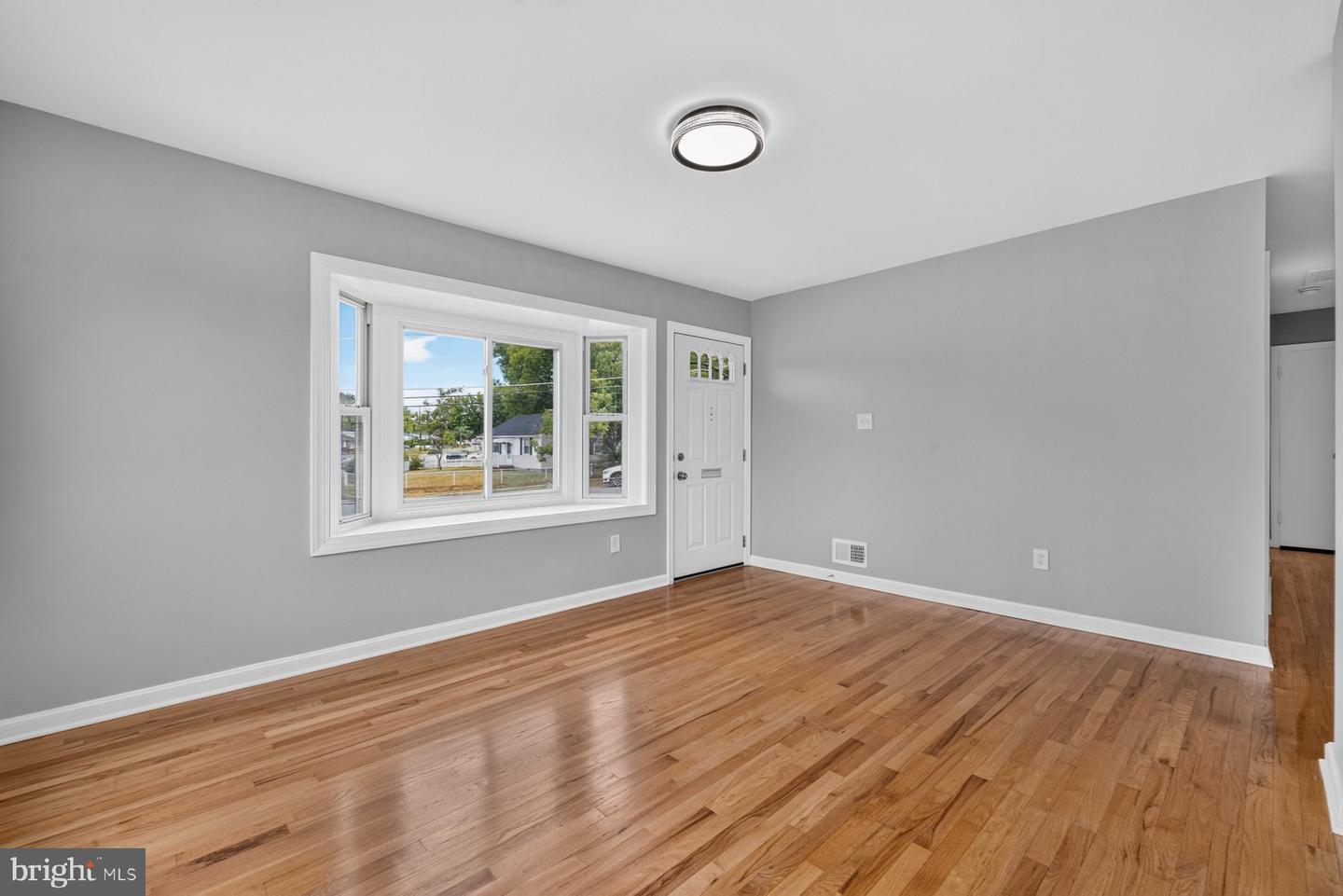 7408 Mason St Property Photo 6