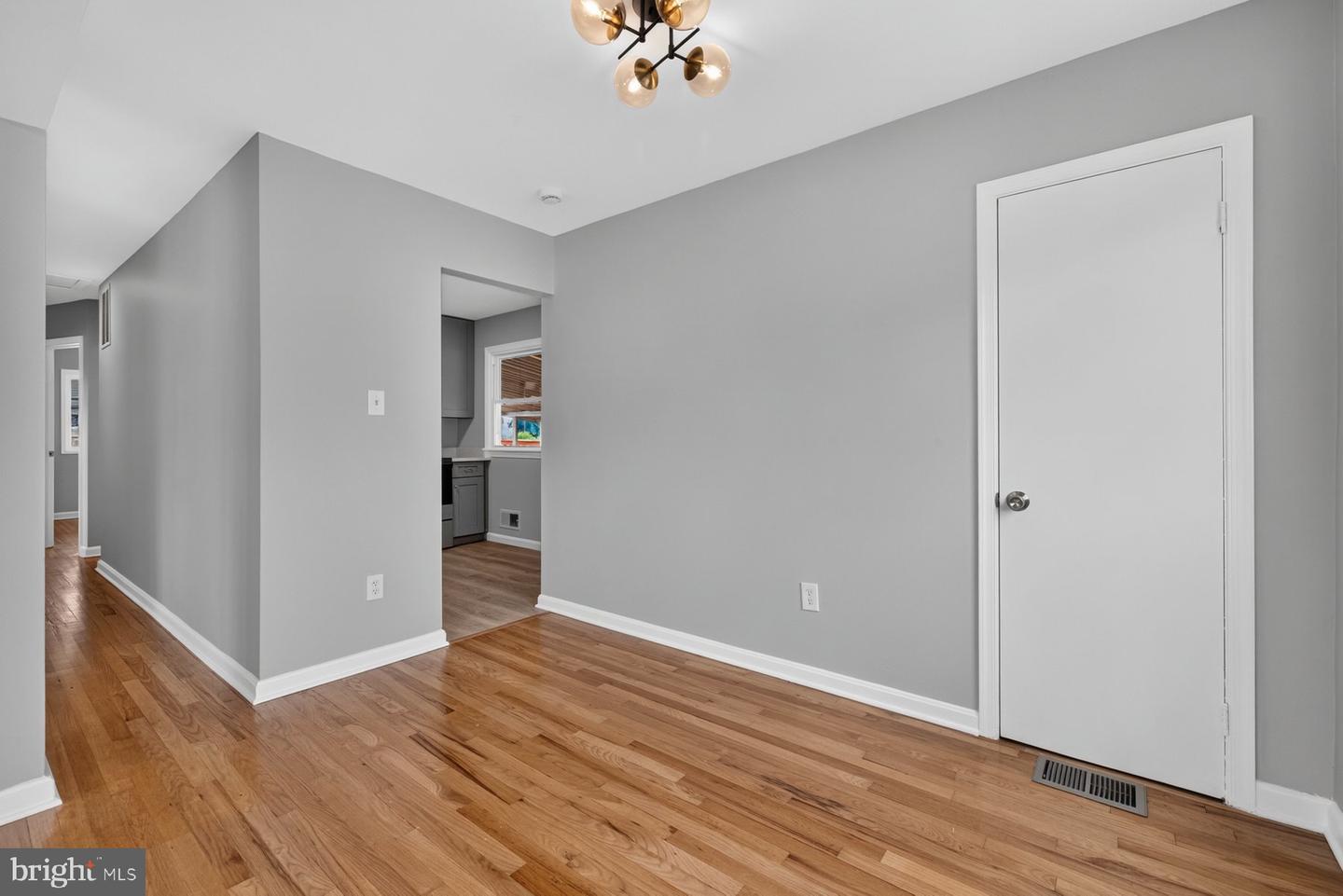 7408 Mason St Property Photo 7
