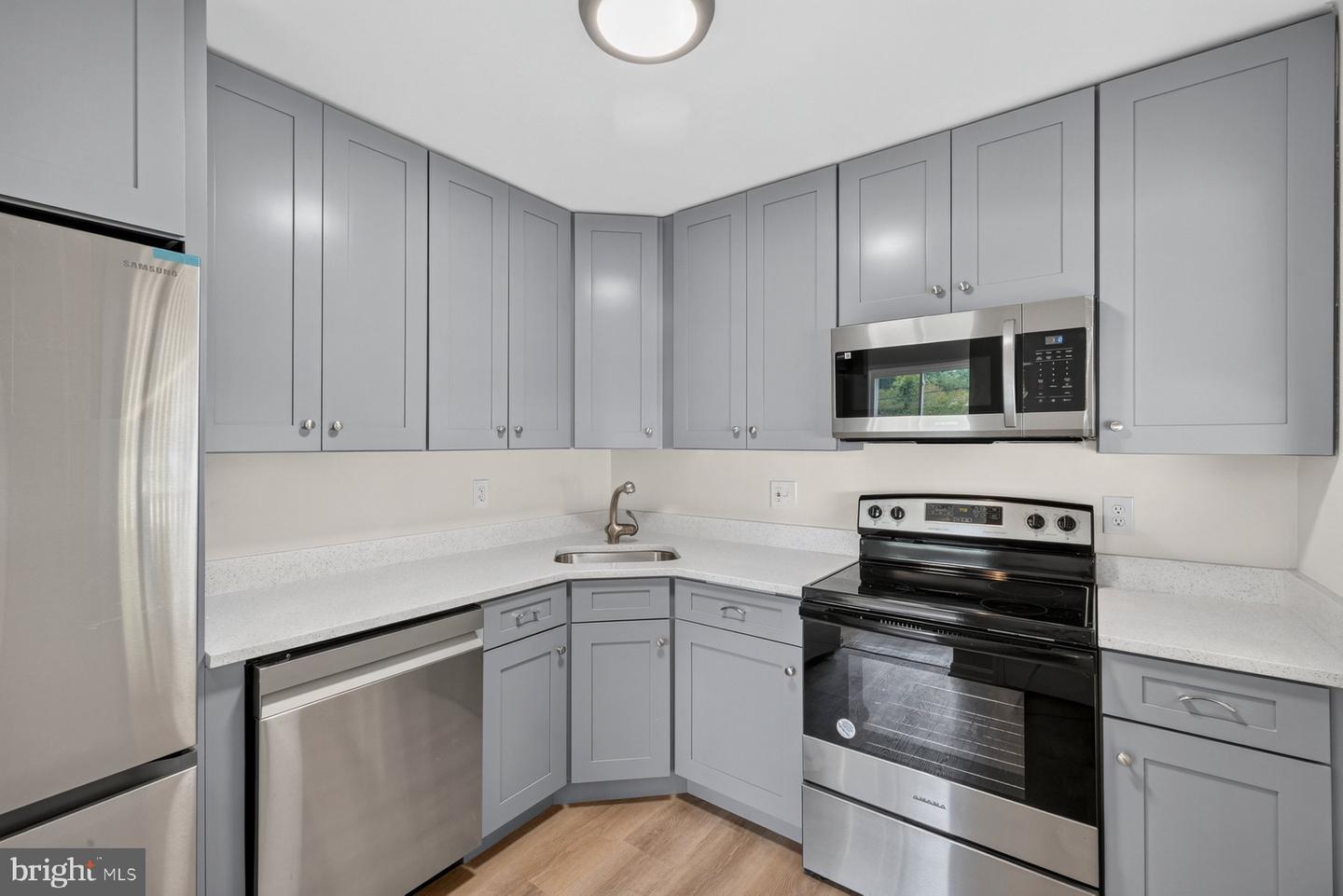 7408 Mason St Property Photo 12