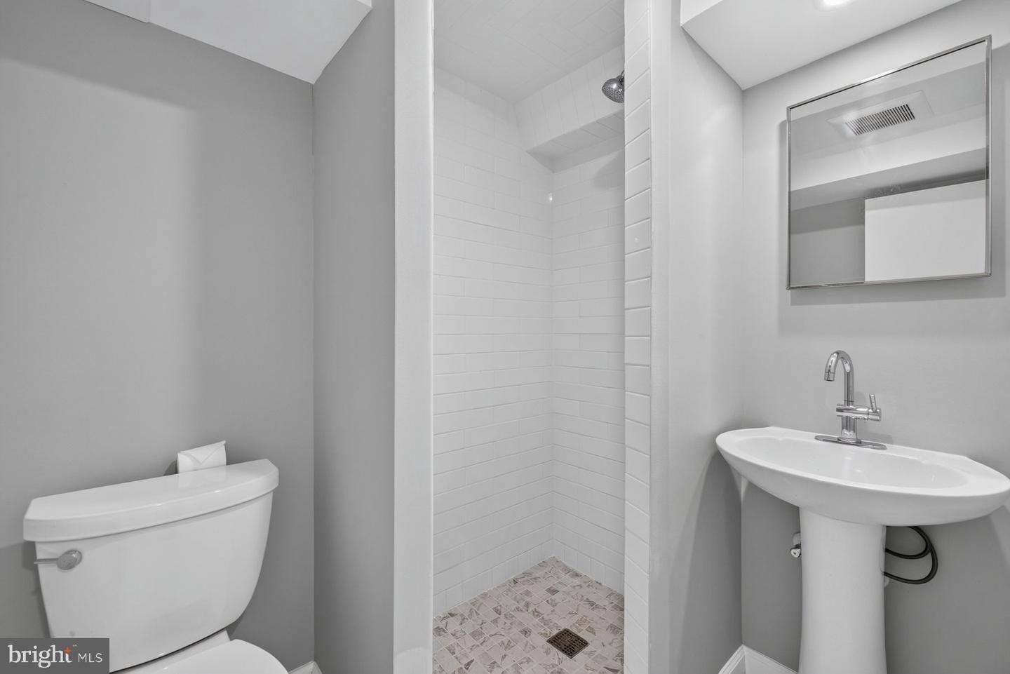 7408 Mason St Property Photo 27