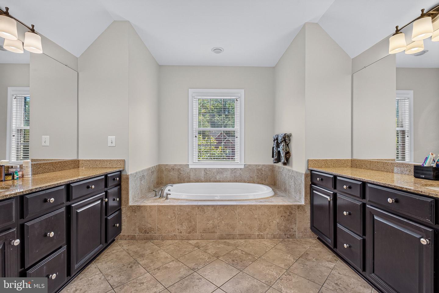 6806 Diploma Dr Property Photo 32