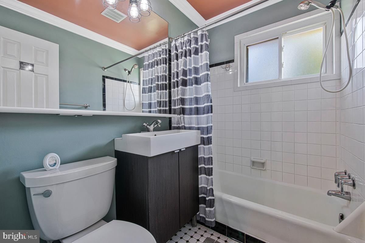 4702 66th Pl Property Photo 19