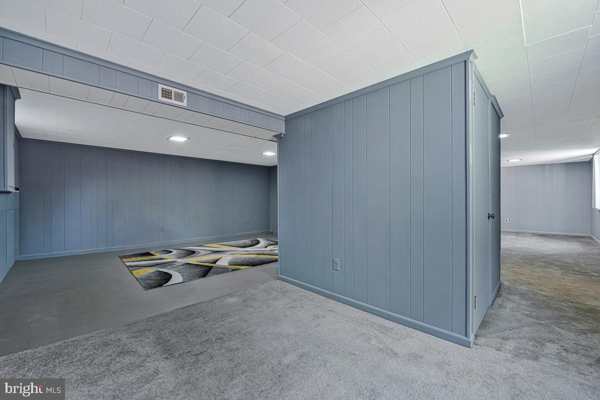 4702 66th Pl Property Photo 29