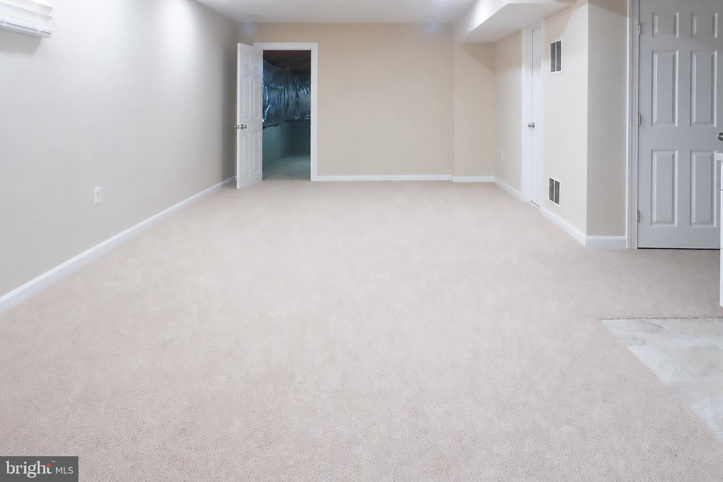 15407 Jennings Ln Property Photo 24