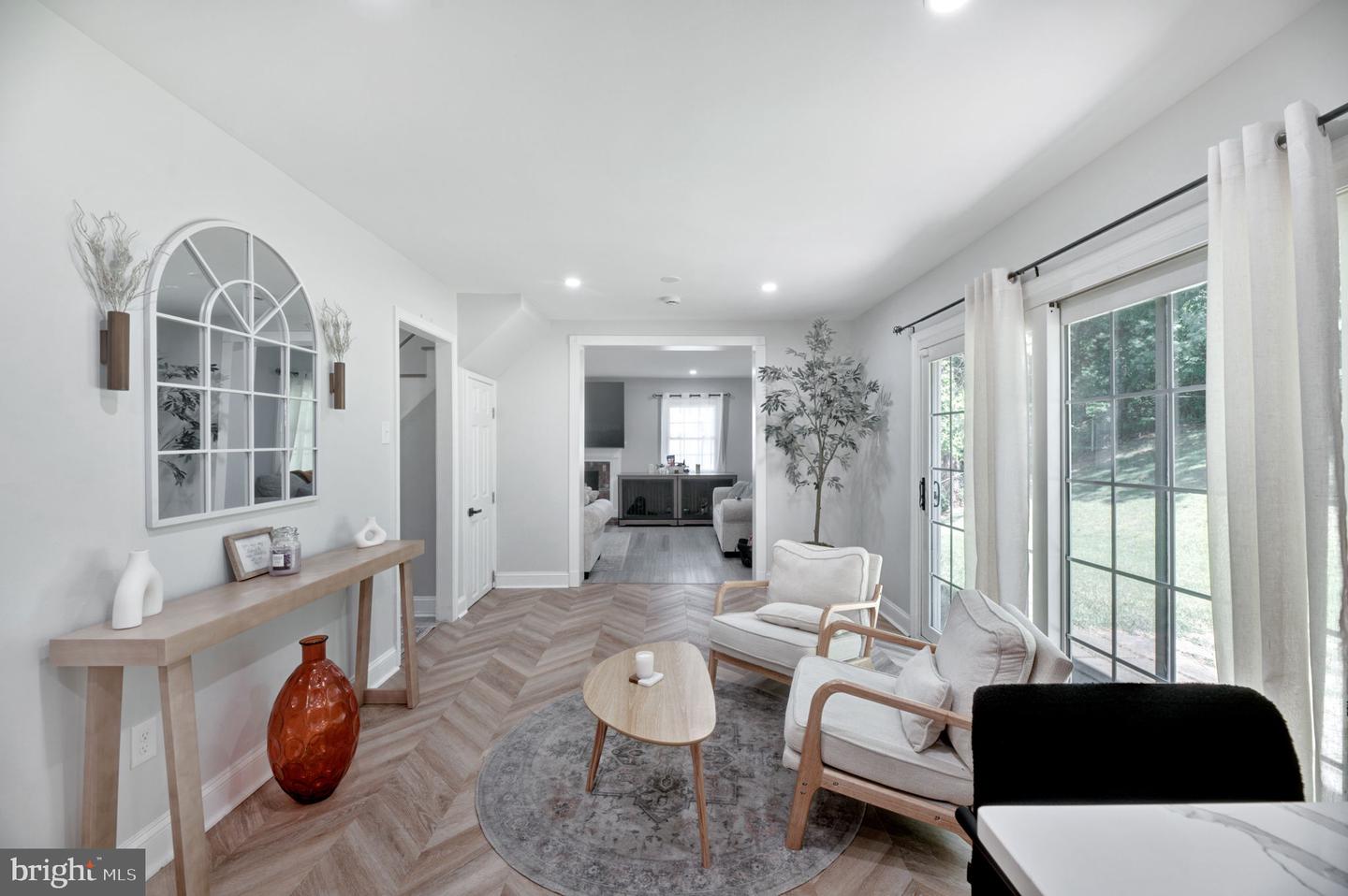 8812 Churchfield Ln Property Photo 12