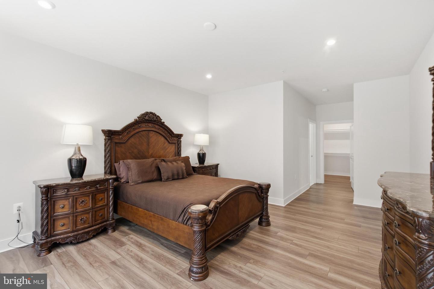 100 Saint Ives Pl #108 Property Photo 22
