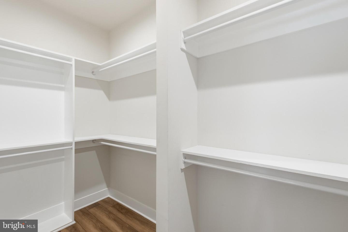 100 Saint Ives Pl #108 Property Photo 25