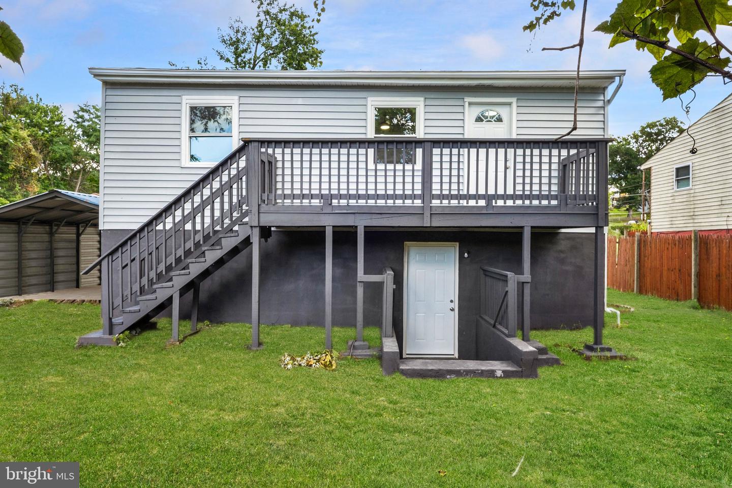 1204 Indo Pl Property Photo 2