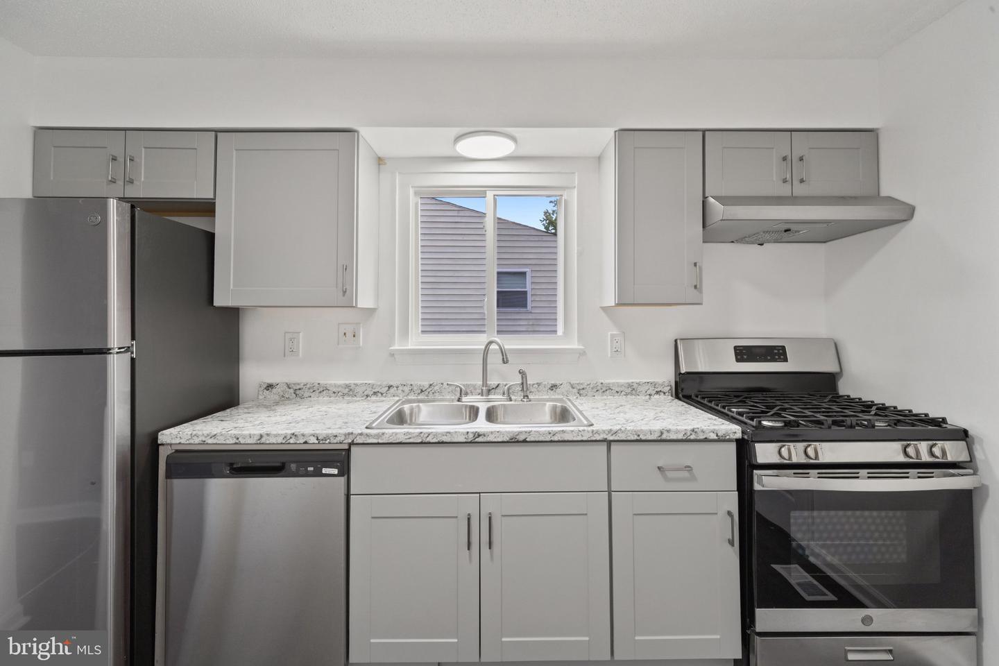 1204 Indo Pl Property Photo 8