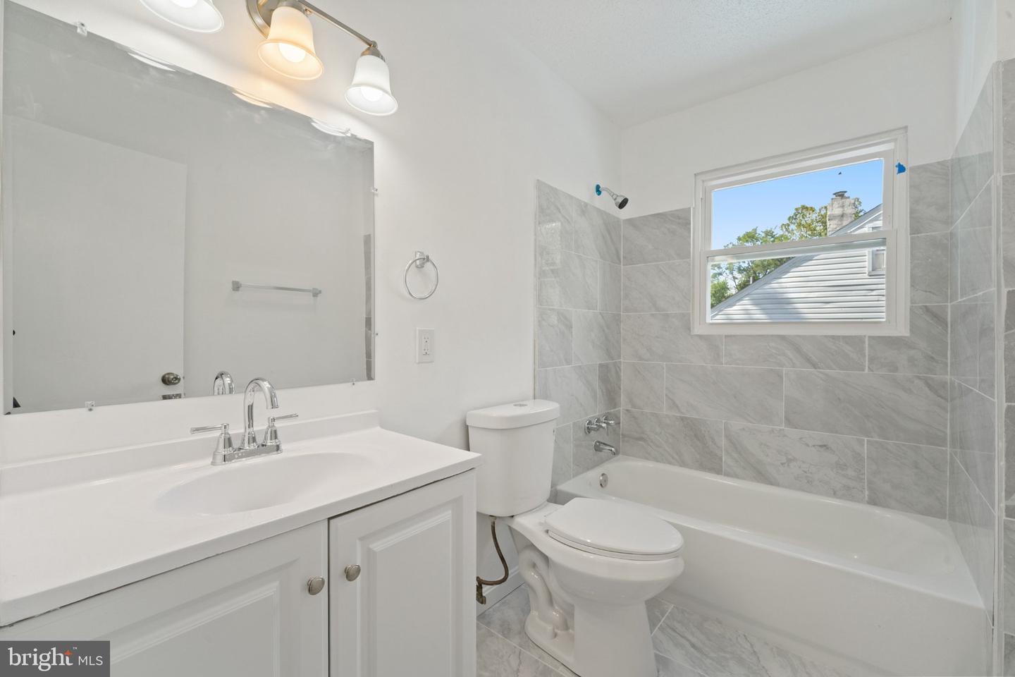 1204 Indo Pl Property Photo 18