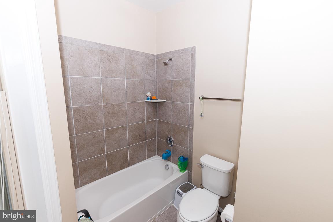 9203 Rice Ave Property Photo 35