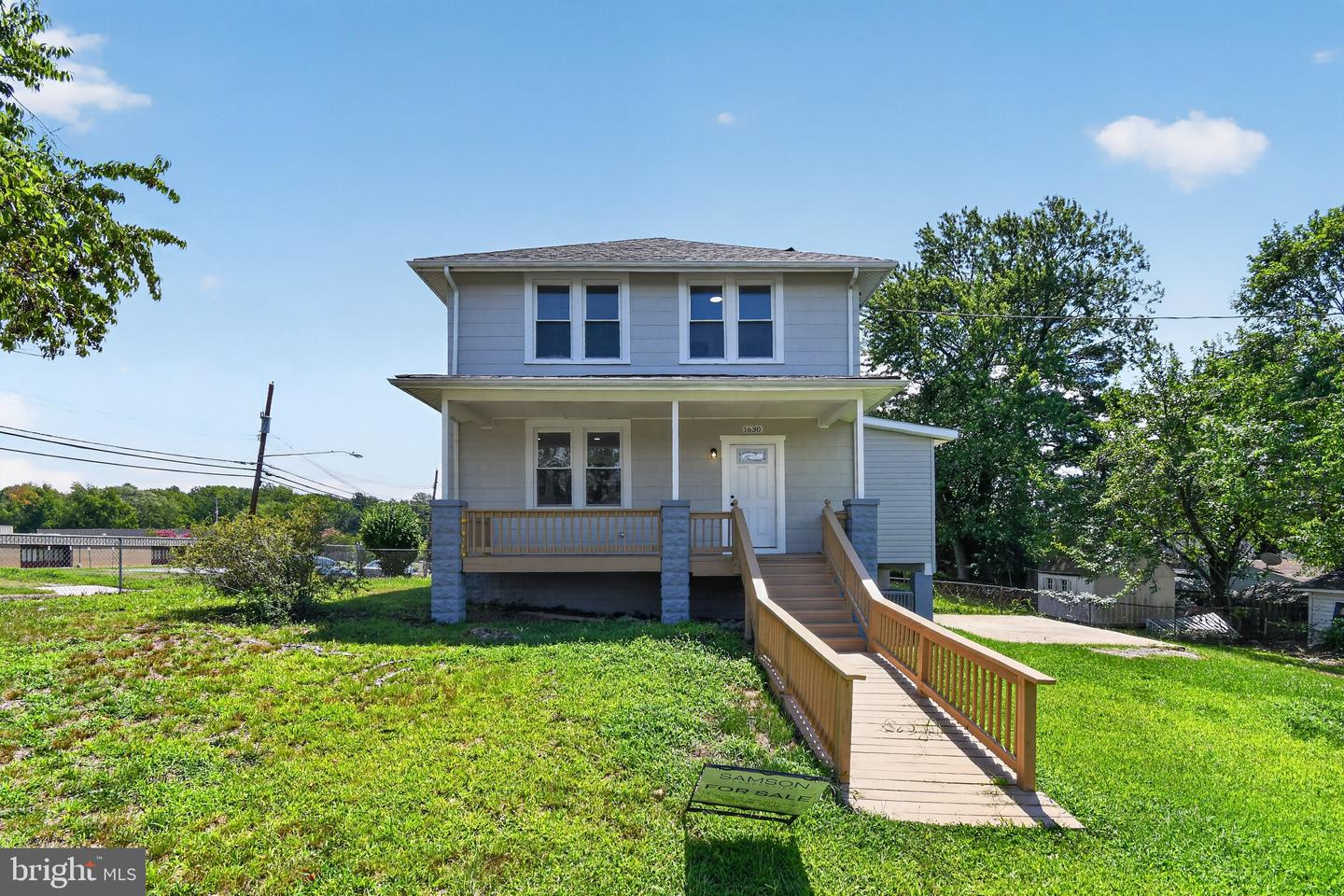 1630 Nova Ave Property Photo 2