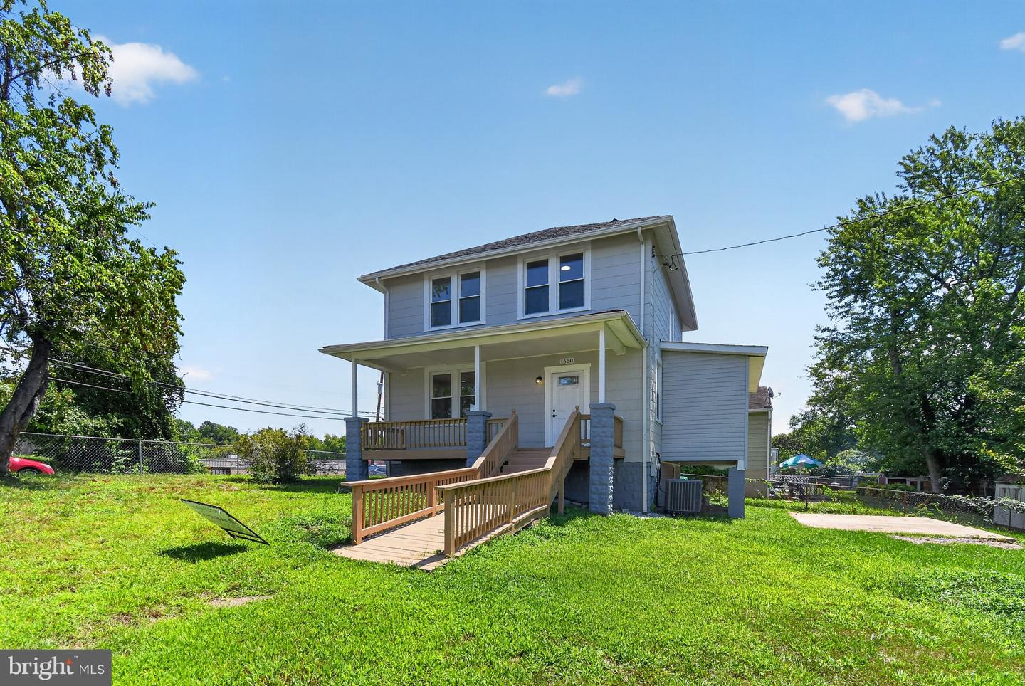 1630 Nova Ave Property Photo 4