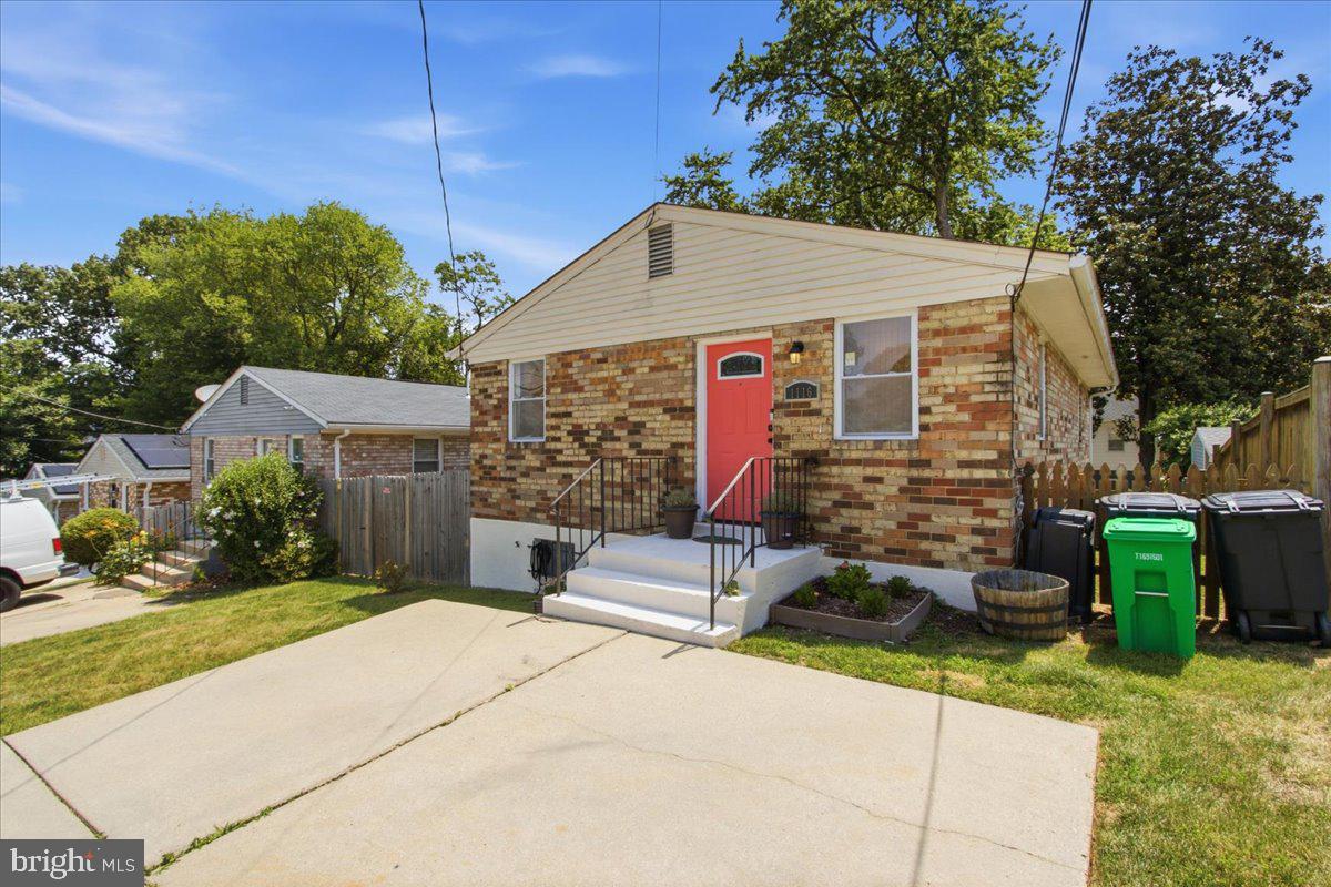 1116 Iago Ave Property Photo 2