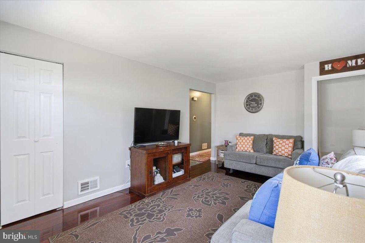 1116 Iago Ave Property Photo 5